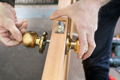 Products For Door Knob Repairs in use